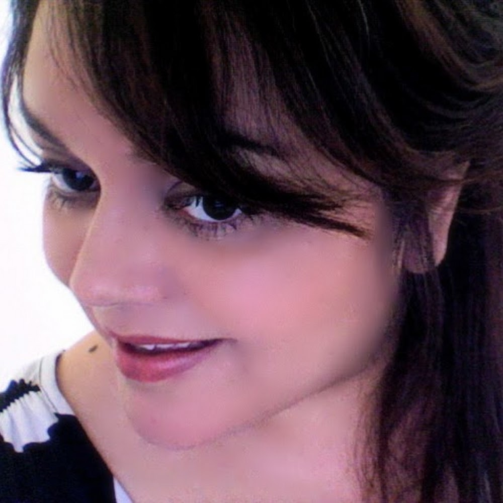 Meet your Posher, Angelica